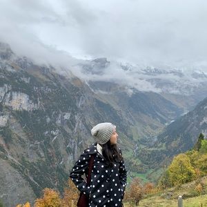 Meet your Posher, Sara